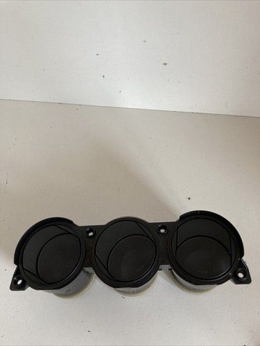 Централна въздушна решетка за таблото за Mazda CX-7 2.3T (2011)