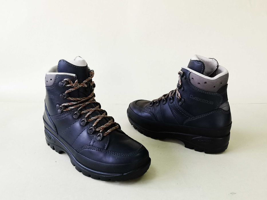 Bocanci piele ghete munte dama 37 38 LOWA Goretex - Impermeab Ca NOI