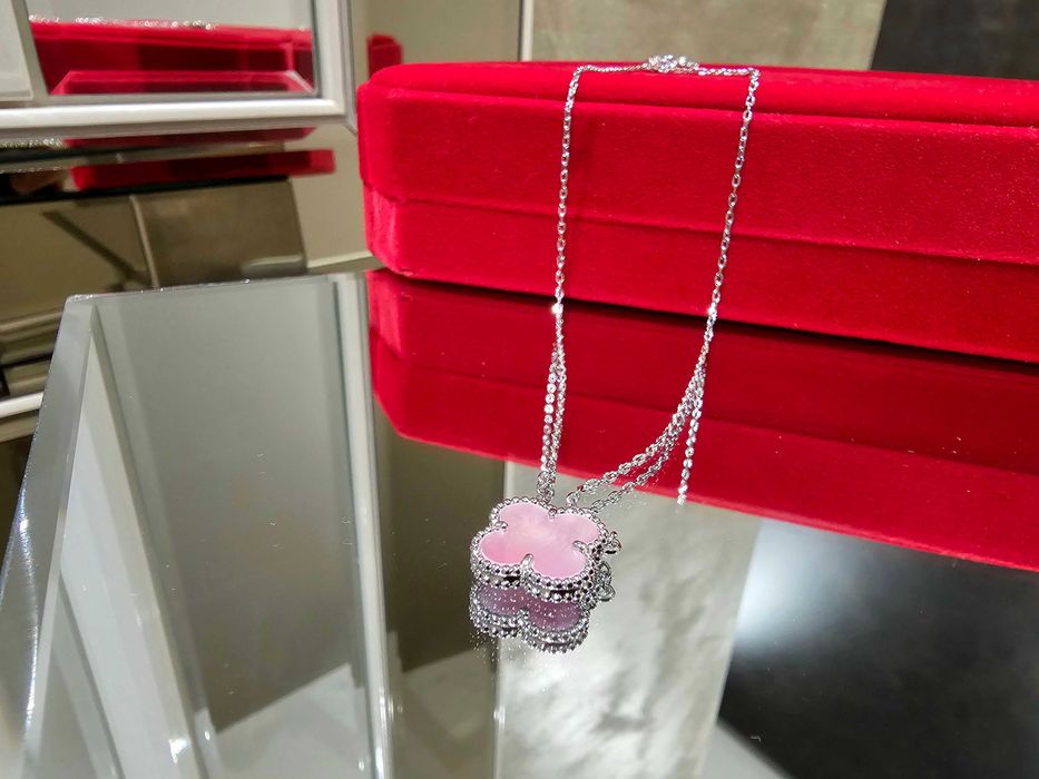 Van Cleef & Arpels VCA Silver Pink Opal Alhambra Clover Дамско Колие
