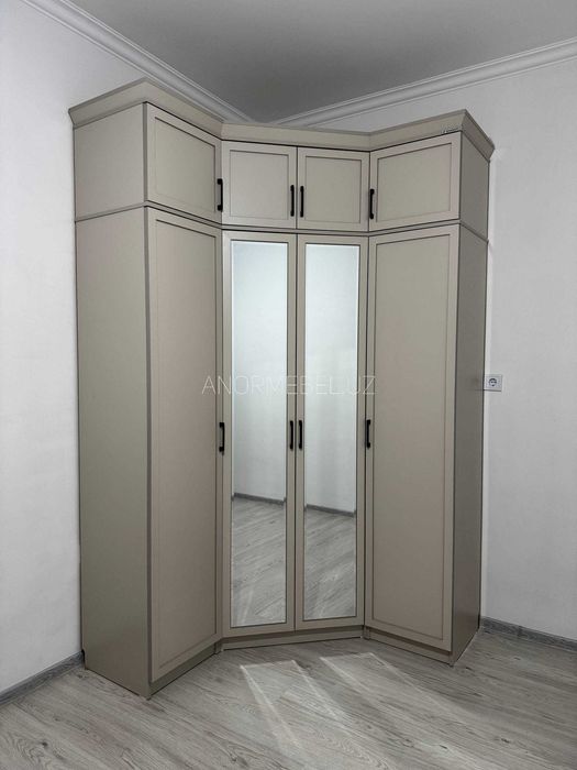 Угловой шкаф с антресолью HUMO 140