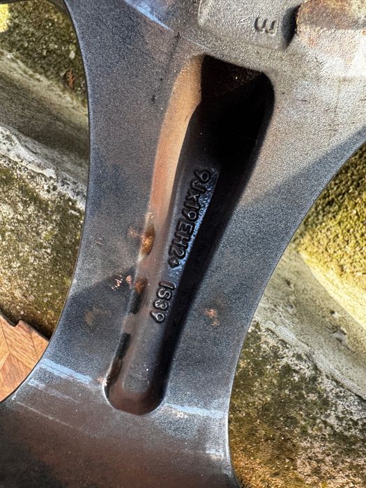 Продавам или Бартеросвам с 18-ки. Style 230