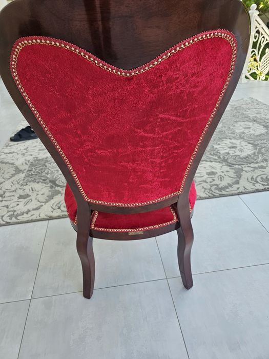 Стулья 8 штук бархотные