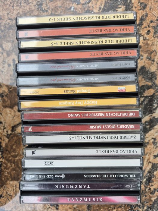 Vând Lot 16 CD cu muzică clasică mixta made in Germany 

Artiști:

- F