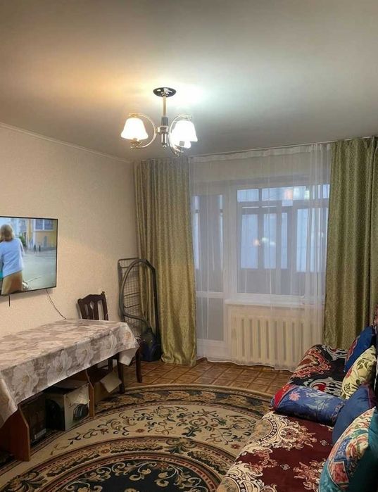 2 ком квартира, ленинградка, 1 этаж, Жас Оркен