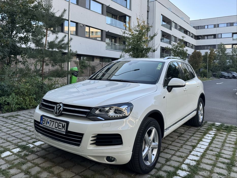 VW Touareg R-Line 3.0 TDI V6 • 4Motion • Suspensie Pneumatică • Full Option