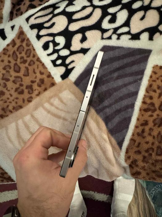 Vand samsung galaxy fold 6 256 gb , silver shadow