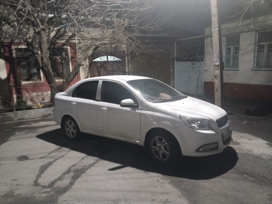 Срочно Нексия 3 автомат сотилади келишилади