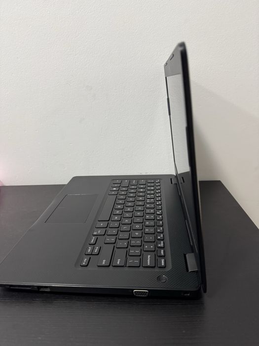 Laptop Dell Vostro 3490