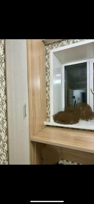 Шкаф тумбочка и стол