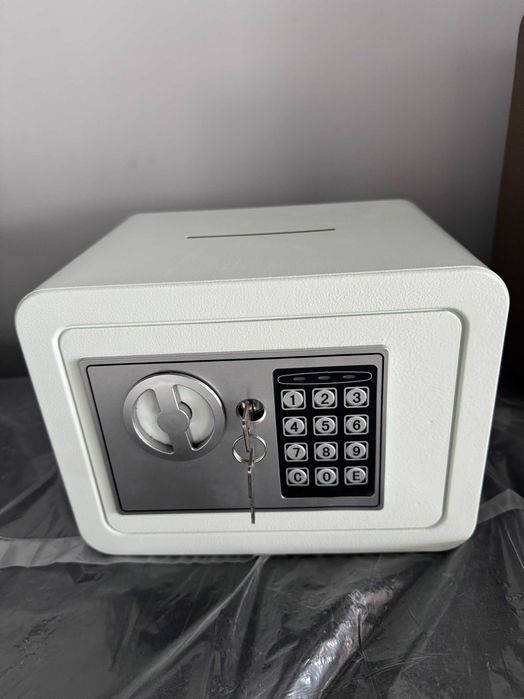 Tangali mini seyf/Мини-сейф с монетоприемником