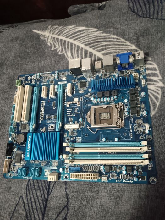 Placa de baza Gigabyte