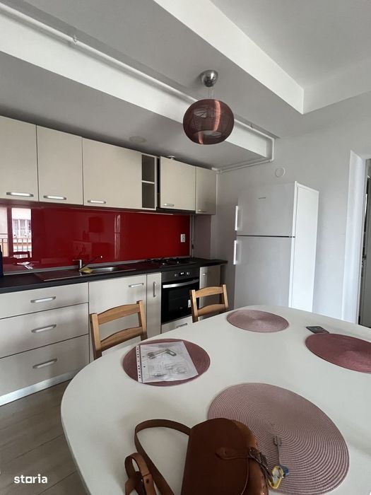 Apartament 2 camere cu balcon, 550 EUR/lună
