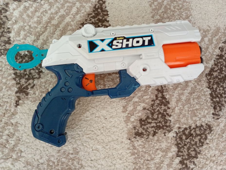 Vând arme nerf /Xshot