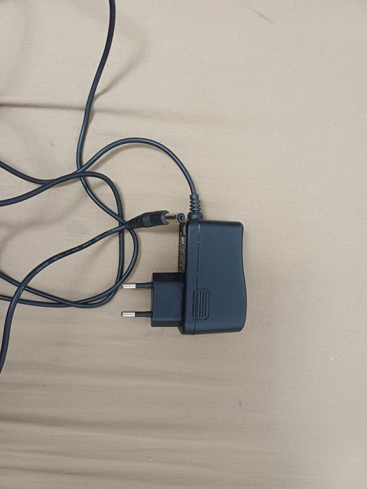 Incarcator alimentator Logitech 10v  0,7A perfect functional