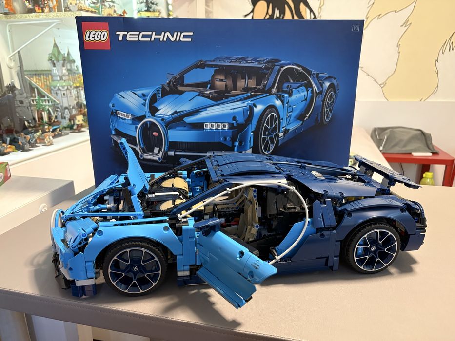 Продавам Lego Bugatti Chiron 42083