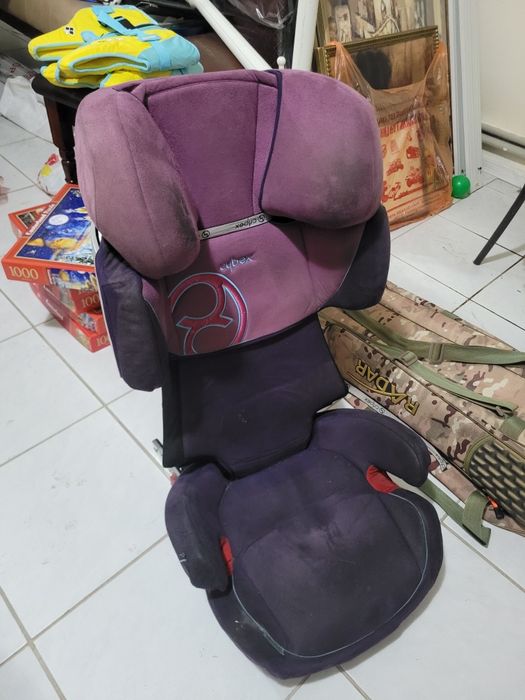 Автокресло Cybex от 4 лет продам