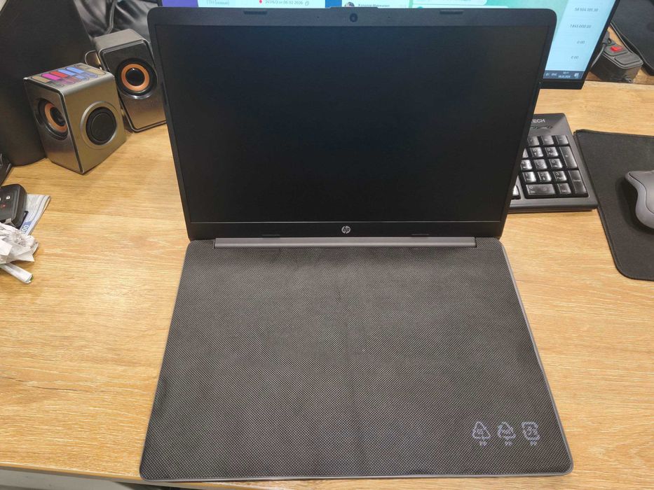 Noutbuk HP 250 G9