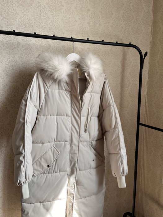 Куртка бежевая