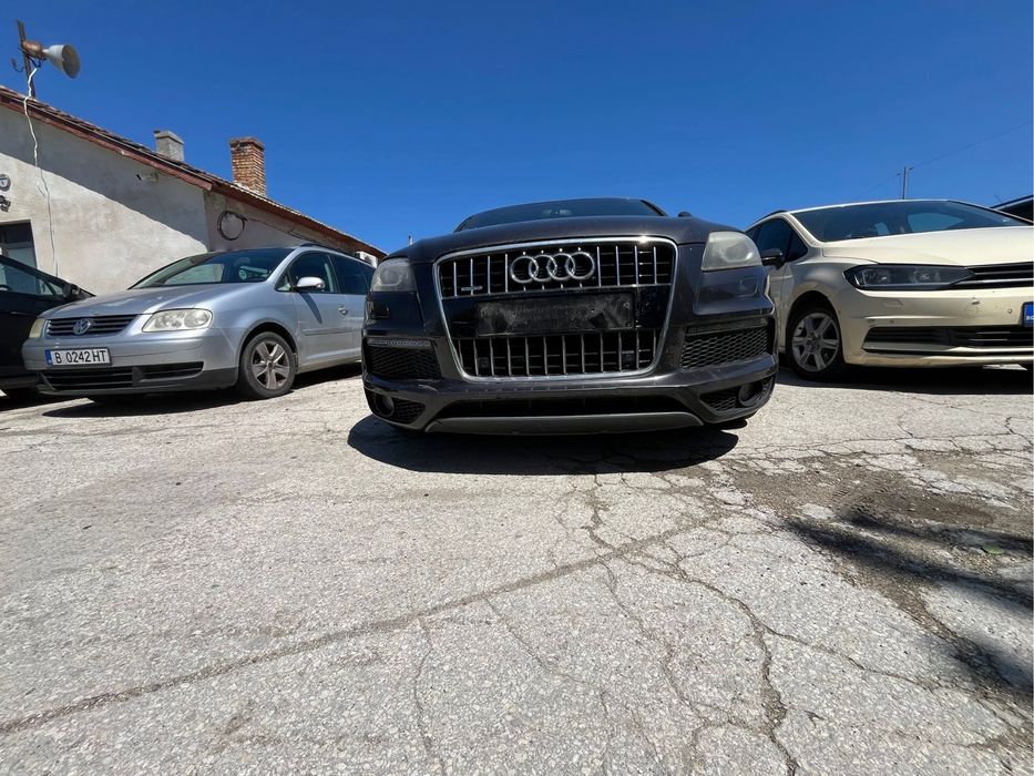 На части Audi Q7 Facelift Xenon 3.0tdi 245кс Автомат Quattro CCM CJG налични няколко бройки фейсови фарове стопове