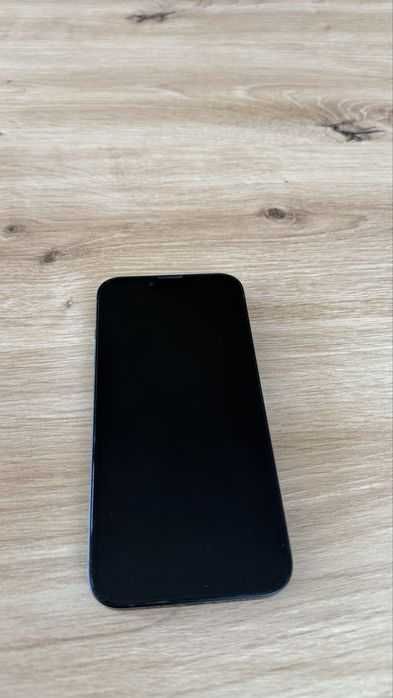 iPhone 14 256GB, без драскотини