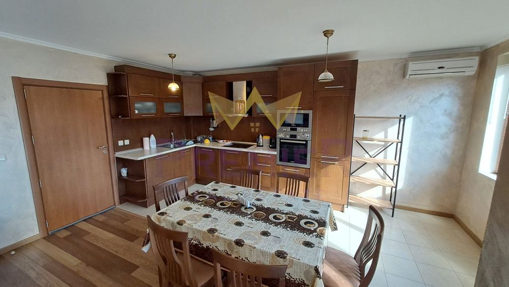 Дава се под наем Тристаен апартамент в к.к. Златни пясъци - 120 кв.м за 612 € - Снимка #1