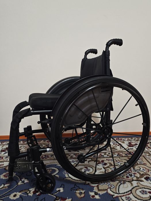 Продаётся активная инвалидная коляска Active S1
