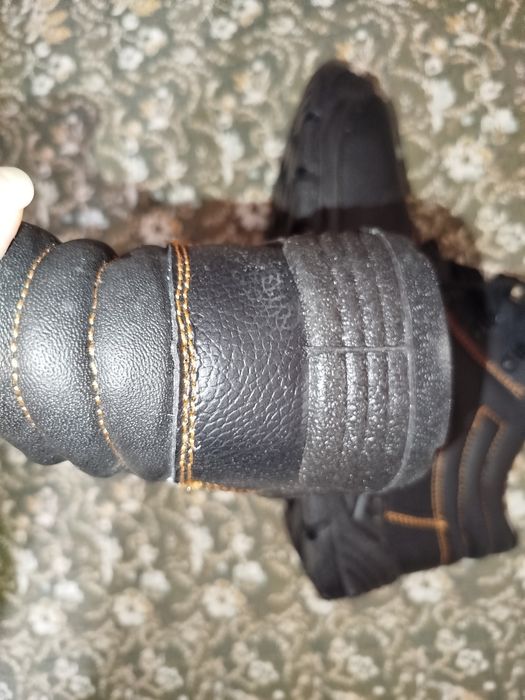 Мъжки работни обувки 44 номер