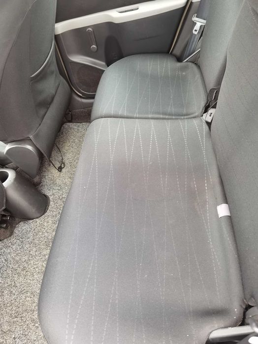 Продавам TOYOTA YARIS 2006 1,4 D4D 90 к.