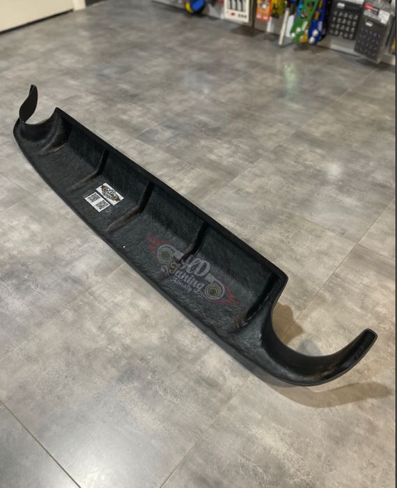 Диффузор на задний бампер Subaru Legacy BM