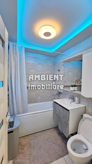 Apartament cu 3 camere semidecomandate, zona Alecu  DONICI,