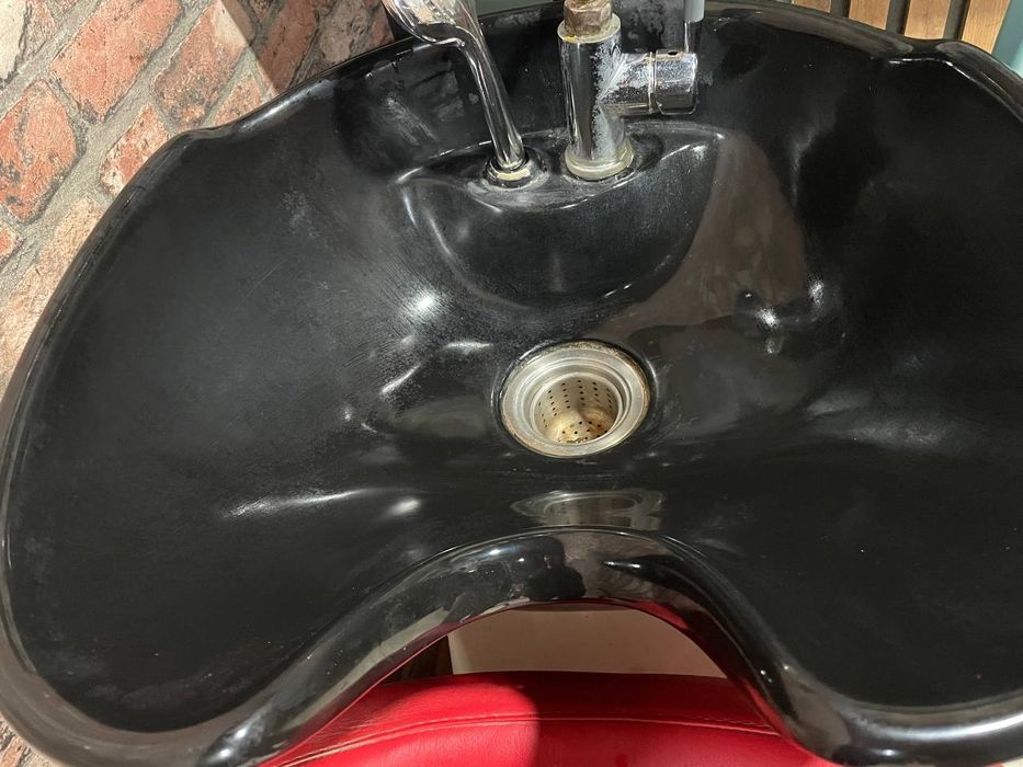 Мойка для салона срочно солилади