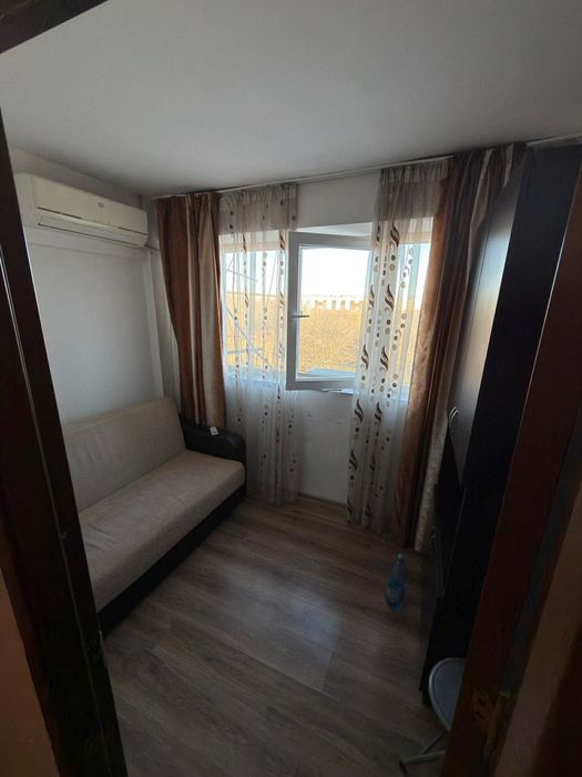 Cameră de cămin cu baie proprie