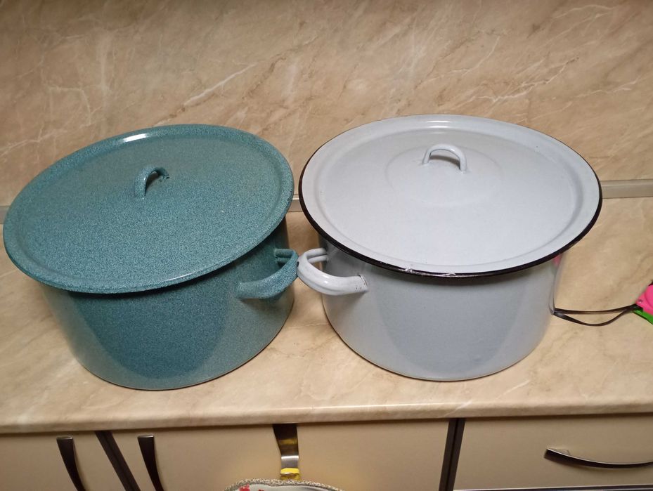 Тенджери нови два броя