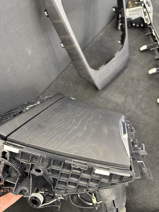 Trim plansa decor bord BMW G20 G21 G22 G23 G26 G28 lemn