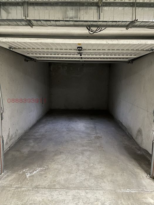 Дава се под наем Гараж / Паркомясто в София, Надежда 3 - 20 кв.м за 84.15 € - Снимка #1