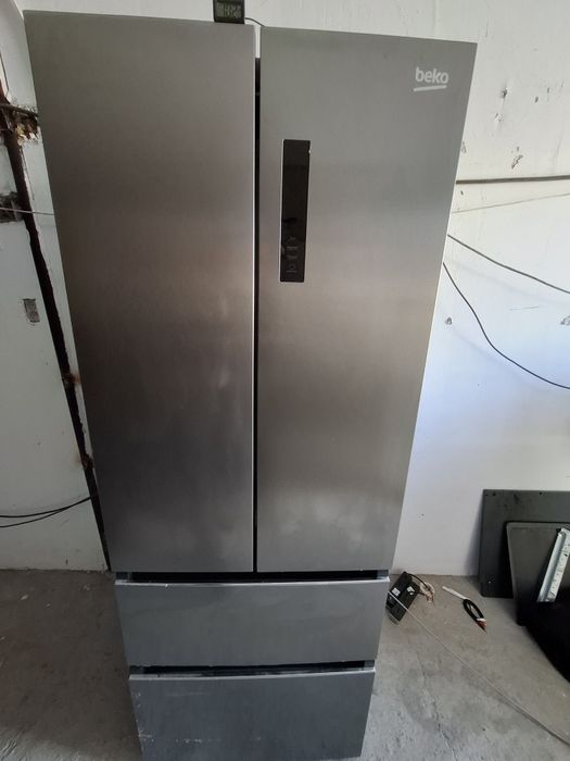 Vand  combina  frigorifica BEKO