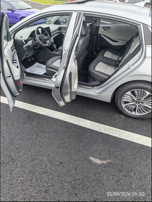 Hyundai Ioniq Plug-In Hybrid Exclusive 11/2021 | Nivel de echipare Top-Exclusive | Consum 1.1l/100km | 81.600 km