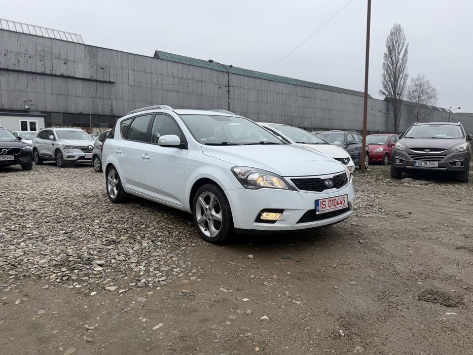 Kia Ceed 1.6 benzina automat, incalzire scaune, senzori parcare, rate!