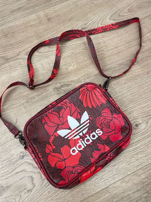 Дамски чанти- Zara, Benetton, Adidas