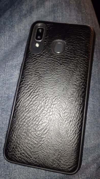 Продам телефон Samsung A20