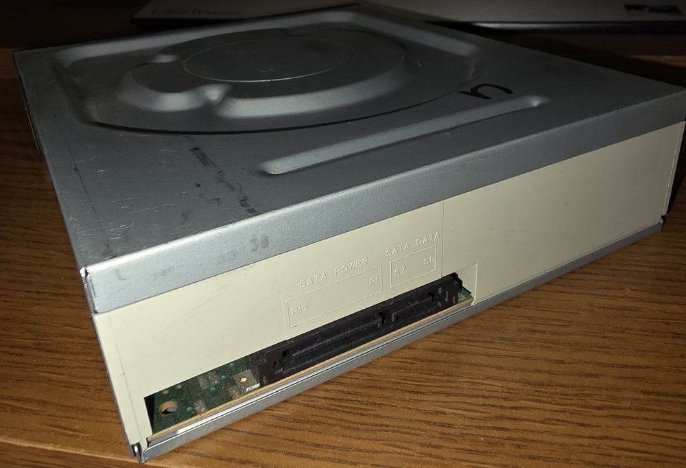 Sony Optiarc AD-7280S - DVD-RW - ofertă