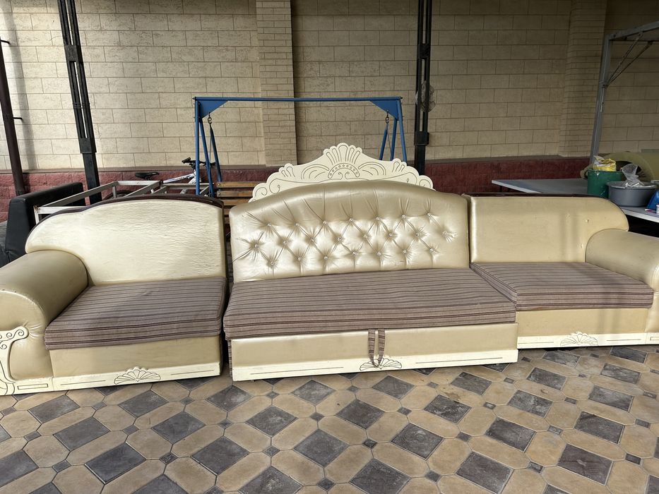 Мебель б/у для дома,времянки,улицы