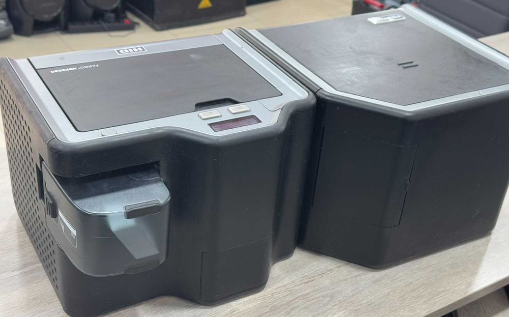 Принтер Fargo HDP5000 –принтер за картови и идентификационни карти