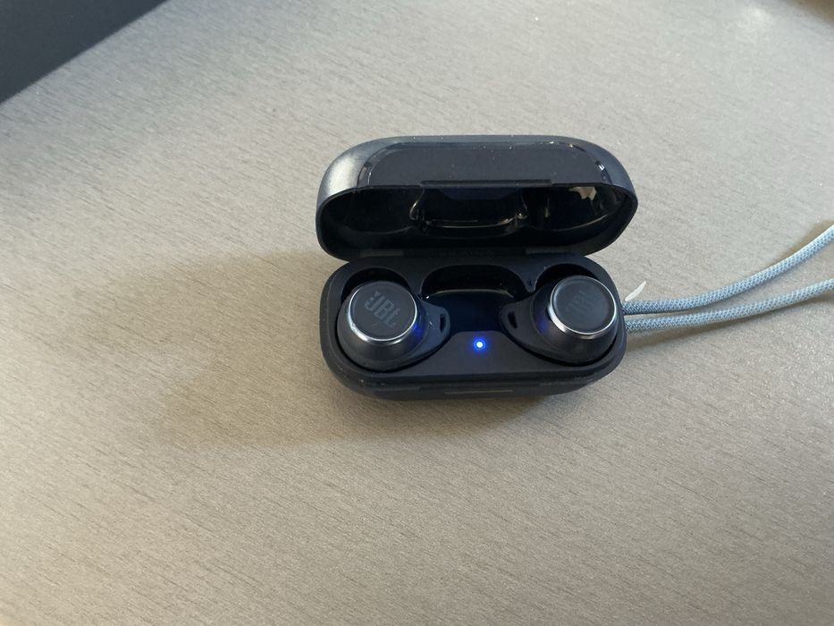 Слушалки JBL  reglectaero