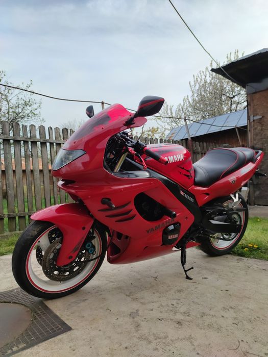 Vânzare Yamaha YZF 600 - Stare excelentă, multe îmbunătățiri