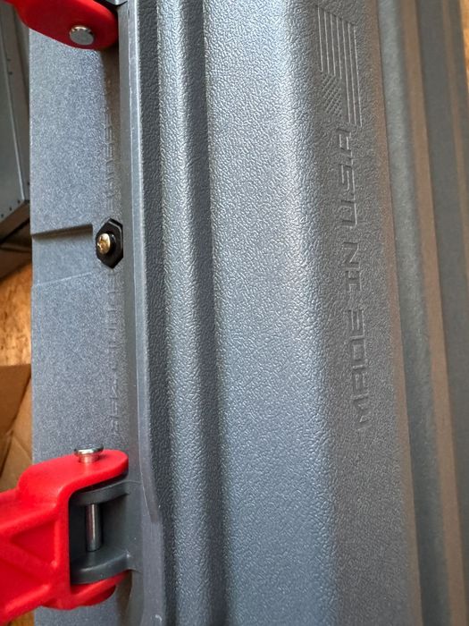 Vând cutie arme Plano Rustrictor NOUA