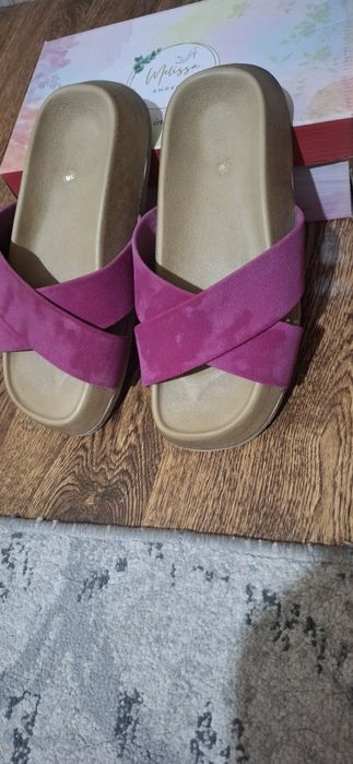 Malinoviy Tapochki 2 marta kiyilgan yengidek Turkiya srochno