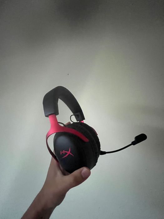 Геймурски слушалки HyperX Cloud III S Wireless