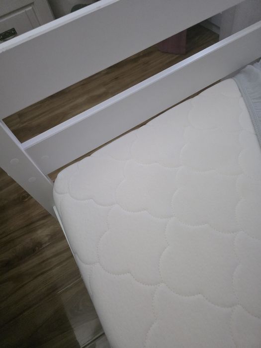 СРОЧНО ПРОДАМ кровать детскую