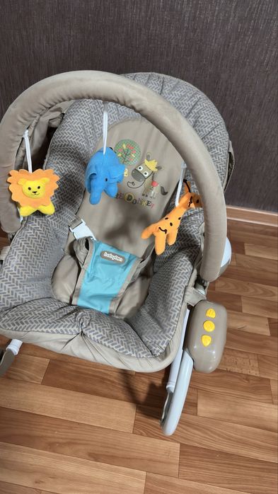 Продам шезлонг детский